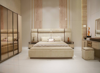 Elegantes Schlafzimmer-Set in Beige aus Holz mit stilvollem Design