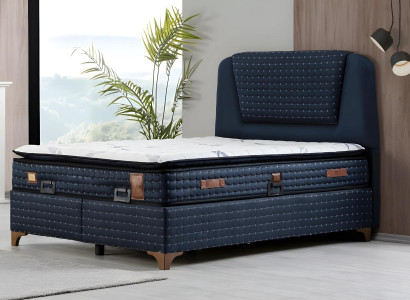 Blaues Bett mit Matratze aus Textil und Holz, modernes Design