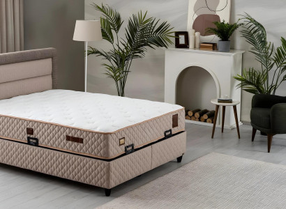 Elegantes beige Holz-Textil Bett mit Matratze für modernes