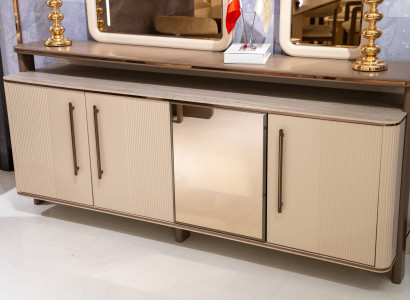Elegantes Beiges Holz Sideboard mit Spiegel modern