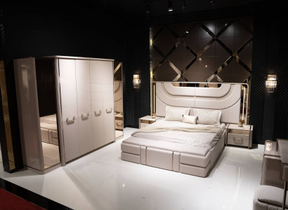 Elegantes Schlafzimmer-Set aus Holz in Beige mit modernem Design