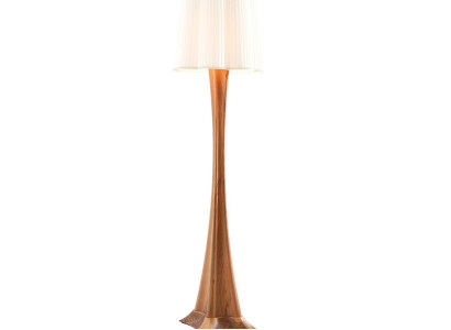 Braune Holzlampe im eleganten Design für gemütliches Ambiente
