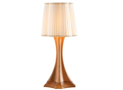 Braune Holzlampe modern, stilvoll, gemütlich