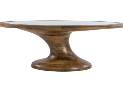 Eleganter brauner Esstisch aus Holz für stilvolle Wohnräume