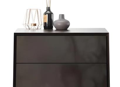 Grauer Nachttisch aus Holz modern eleganter Stil