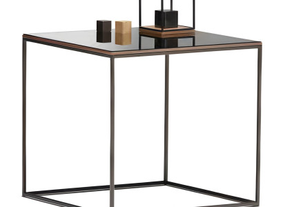 Eleganter Beistelltisch aus Metall in Braun für modernes Wohnzimmer