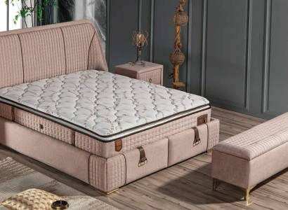 Elegantes Bett mit Matratze in Beige aus Textil und Edelstahl