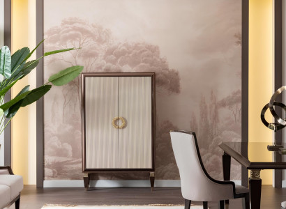 Eleganter Vitrine mit viel Stauraum für ein stilvolles Zuhause