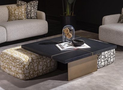 Moderner schwarzer Couchtisch aus Holz und Metall