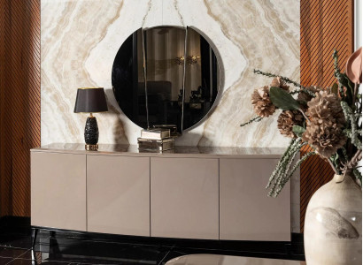 Elegantes Beiges Holz-Spiegel und Sideboard im modernen Design