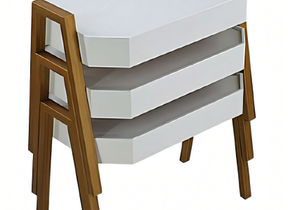 Elegantes weißes Couchtisch-Set aus Holz im modernen Stil