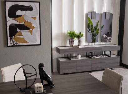 Elegantes graues Esszimmer Set mit Sideboard und Spiegel aus Holz