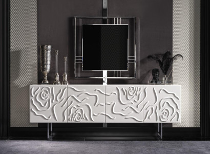Elegantes weißes Esszimmer Set mit Sideboard und Spiegel aus Holz