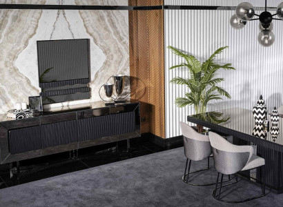 Elegantes graues Esszimmer Set aus Holz mit Spiegel und Sideboard