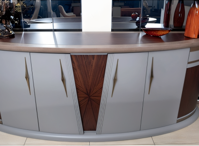 Elegante braune Holz-Konsole im modernen Design