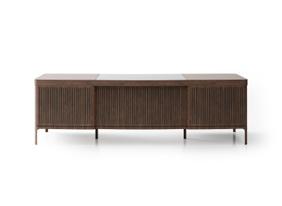 Eleganter brauner Holzschreibtisch im modernen Stil