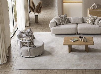 Moderner Beiger Sessel aus Textil mit Holzrahmen