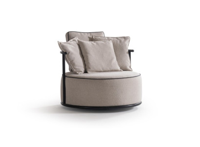 Beiger Stoffsessel im modernen Design aus Textil