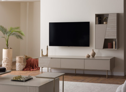 TV- Lowboard und Couchtisch für Harmonie und Ordnung im Wohnzimmer.