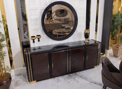 Elegantes Braunes Sideboard Stilvoller Spiegel Wohnzimmer Holzmöbel