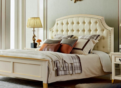 Weißes Holz Schlafzimmer Set Komfort Bett + 2x Nachttische Komplett Möbel