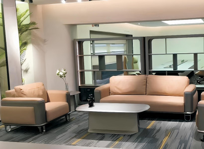 Elegantes 2+1 Ledersofa-Set in Beige – ideal für Büro oder Lounge