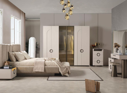 Schlafzimmer Bett 2x Nachttische  Kleiderschrank mit Kommode Spiegel