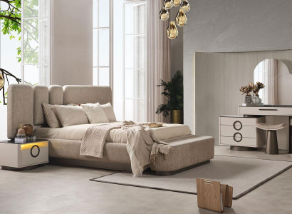 Schlafzimmer Bett 2x Nachttische  Schminktisch mit Spiegel Möbel