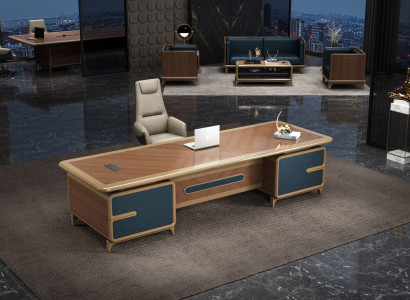 Moderner Schreibtisch in Braun mit stilvollen blauen Akzenten.
