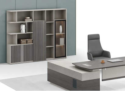 Hochwertiger Vitrinenschrank für stilvolle Aufbewahrung im Büro