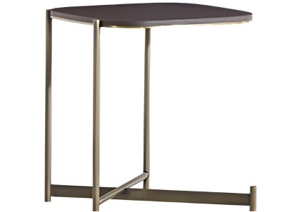 Modischer Beistelltisch mit Metallrahmen und eleganter Tischplatte Hochwertig
