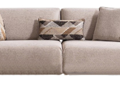 Modernes Sofa mit eleganten Kissen im minimalistischen Design