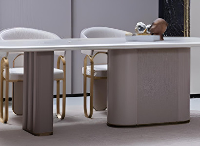 Moderne Stühle mit goldenen Akzenten und elegantem Design luxuriöse Möbel