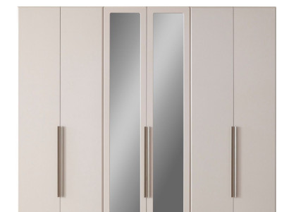 Praktischer Kleiderschrank mit Spiegel ideal für Ihr Zuhause