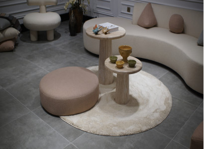 Beiger Sitzhocker Luxuriöser Polsterhocker Eleganter Textilhocker