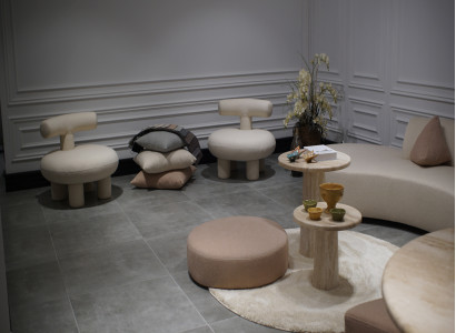 Stilvolle Wohnzimmer Sitzgarnitur Polstercouch 2 Textilsessel Tische