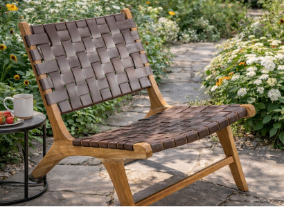 Moderner Gartenstuhl aus Holz  für zeitgemäße Interieurs