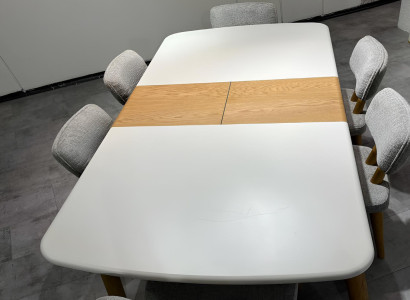 Stilvoller Weißer Esstisch Luxuriöser Küchentisch Familientisch