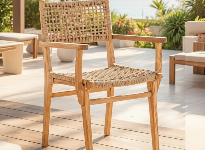 Eleganter Gartenstuhl aus Holz für Balkon Terrasse und Garten