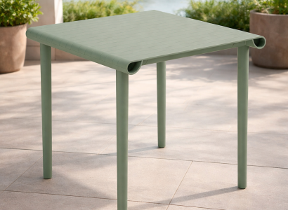 Stilvoller Grüner Gartentisch Edler Quadratischer Kunststofftisch