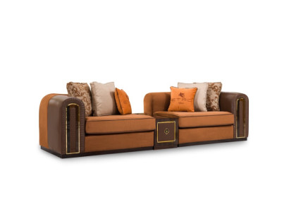 Braunes Polstersofa Designer Wohnzimmer 4-Sitzer Elegante Couch
