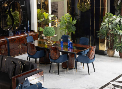 Braun-Blaue Esszimmer Garnitur Robuster Esstisch Polsterstühle