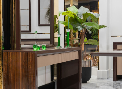 Designer Brauner Schminktisch Stilvoller Kosmetiktisch Frisiertisch