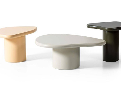 Set aus 3 Tischen mit abgerundeten Kanten und asymmetrischen Formen