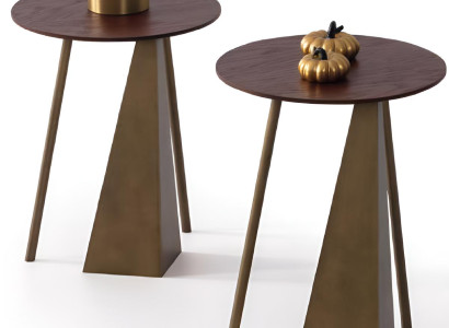 Beistelltisch-Set mit eleganten Holzoberflächen und metallischen Akzenten