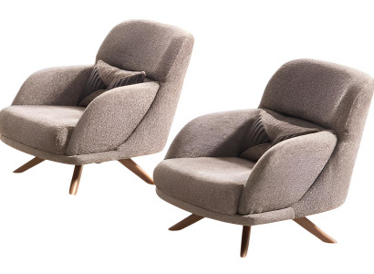 Komfortable 2x Sessel mit stilvollen Beinen und weichem Stoffbezug