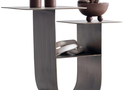 Kreativer Beistelltisch mit geometrischen Formen und modernem Design