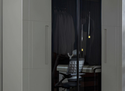 Grauer Schlafzimmerschrank Designer Spiegeltürenschrank Holzmöbel