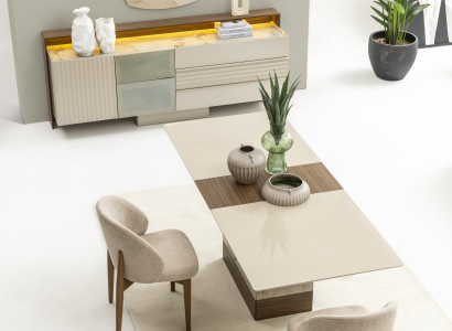 Großes Esszimmer-Set – Tisch, Stühle, Sideboard & Spiegel für Ihr Zuhause