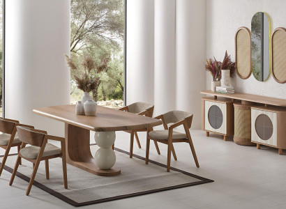 Eleganter Esszimmertisch mit modernen Stühlen aus Holz Hochwertig Möbel